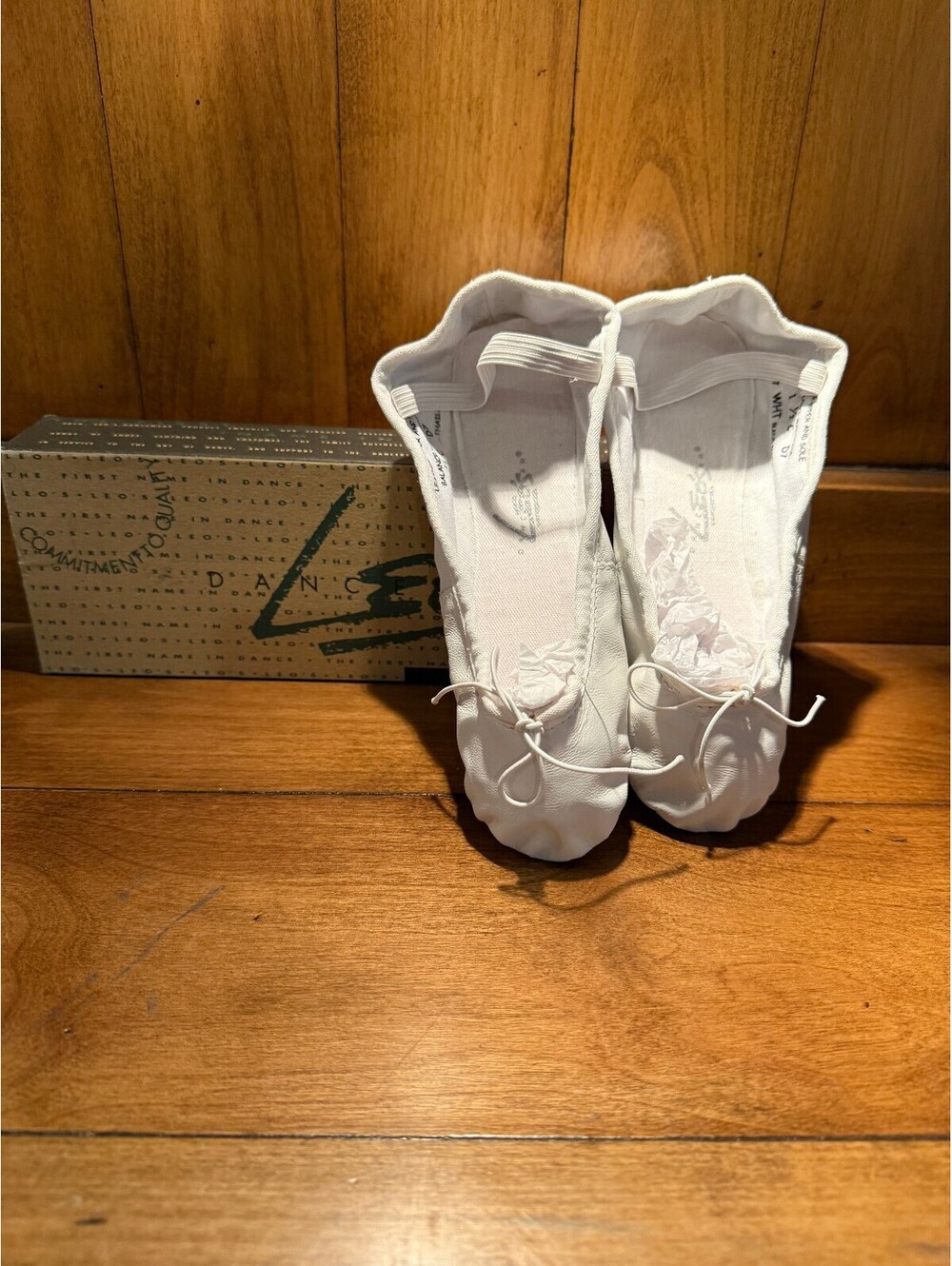New Leos White Leather Ballet Flats Full Sole Youth Size 1.5C